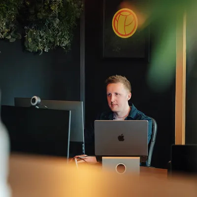 Shape April 2022 HR 194