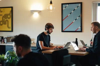 Shape April 2022 HR 43