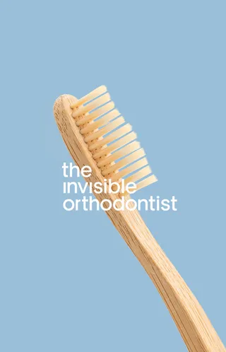 The invisible orthodontist logo